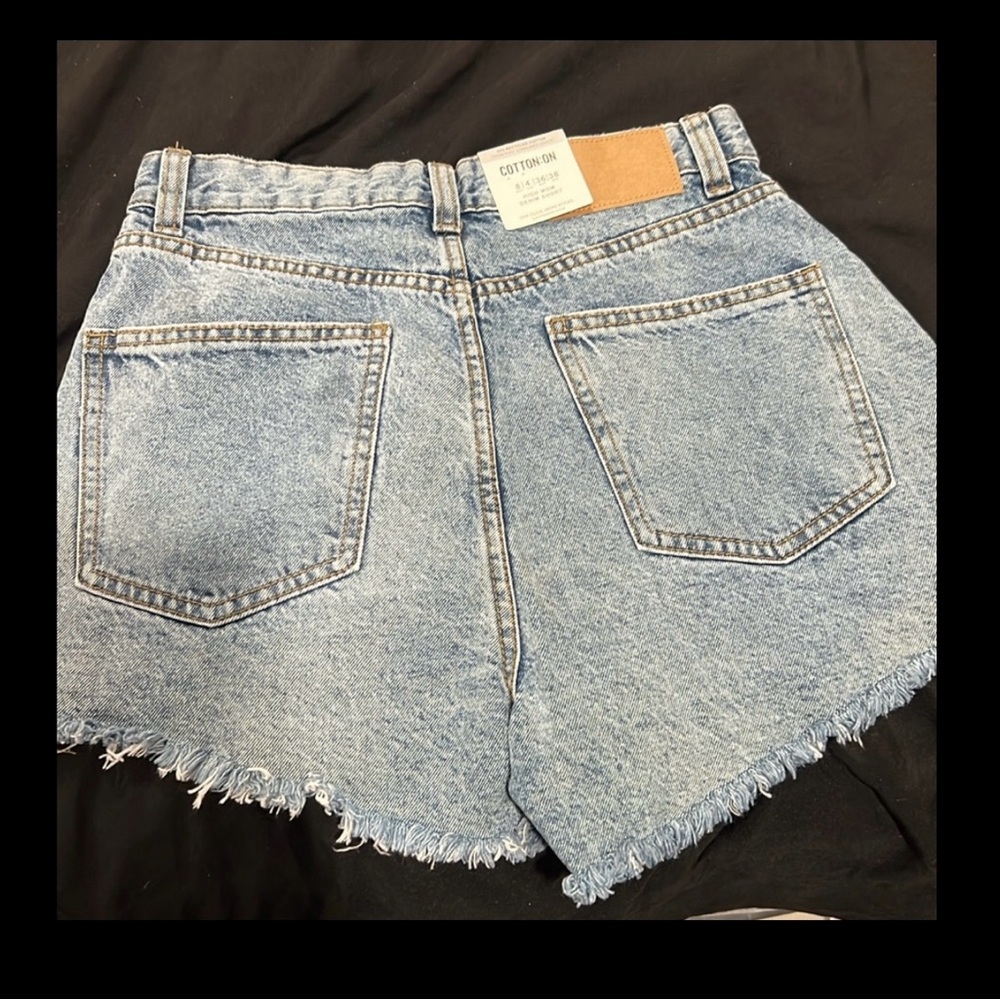 COTTON: ON high rise mom shorts US 4 new with tags